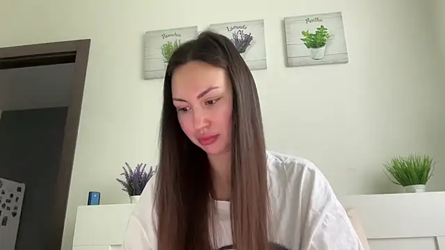 Snapshot of GIGI_BENNET chatting on 10-02-25, 05:47 GIGI BENNET online show from 10-02-25, 05:47