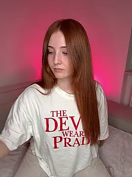 Snapshot of Sugarlina chatting on 03-15-26, 09:10 Sugarlina online show from 03-15-26, 09:10