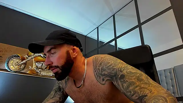 AronGrant online show from 11-09-25, 10:46