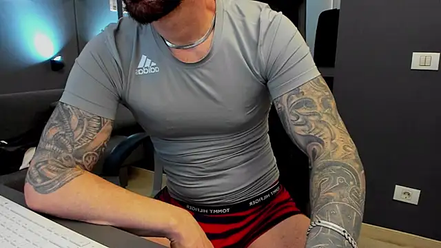 AronGrant online show from 02-12-26, 11:05