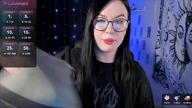 Snapshot of MyNameIsLilith chatting on 03-06-25, 09:09 MyNameIsLilith online show from 03-06-25, 09:09