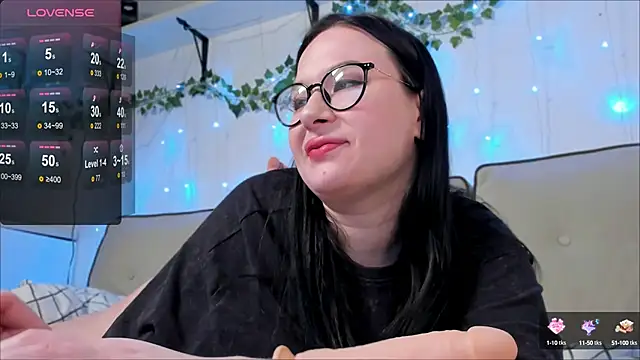 Snapshot of MyNameIsLilith chatting on 03-07-25, 04:57 MyNameIsLilith online show from 03-07-25, 04:57