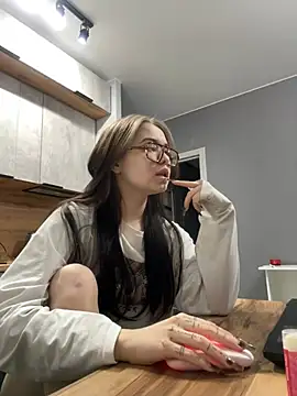 Snapshot of doll_lol_ chatting on 02-03-25, 02:55 doll lol online show from 02-03-25, 02:55