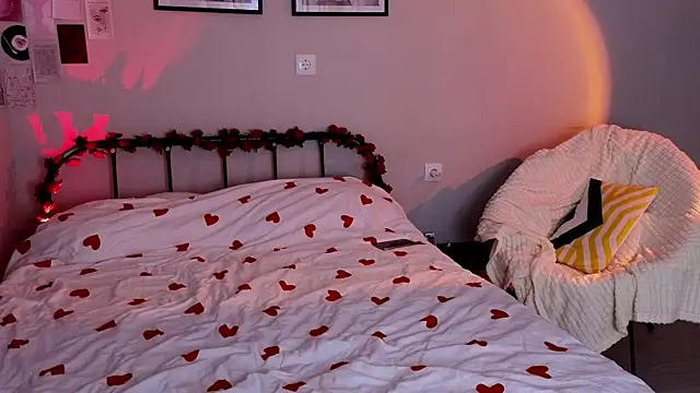 doll lol  online show from 04-24-26, 09:28