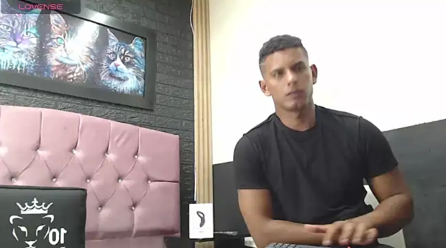 Chris Dick23 online show from 02-26-25, 07:20