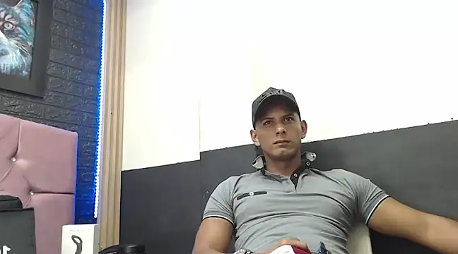 Chris Dick23 online show from 03-11-25, 03:48