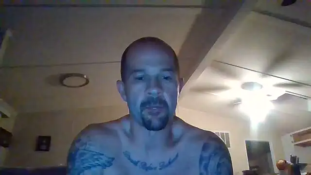 Snapshot of Kinkster615 chatting on 06-04-26, 01:00 Kinkster615 online show from 06-04-26, 01:00