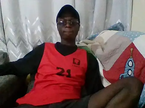 Snapshot of sexy4348 chatting on 09-15-25, 05:35 sexy4348 online show from 09-15-25, 05:35