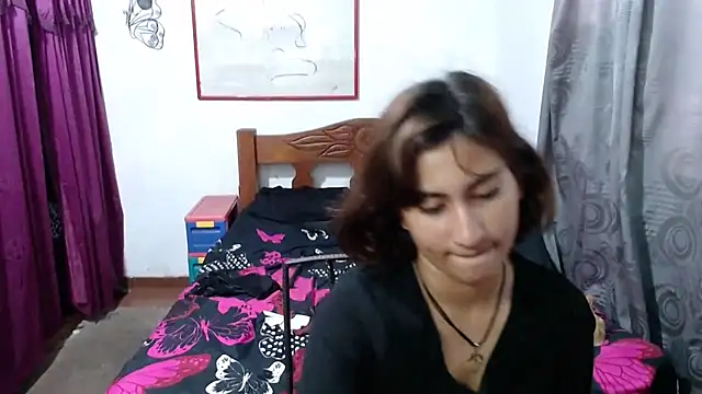 LadyMilk003 online show from 01-03-25, 03:33