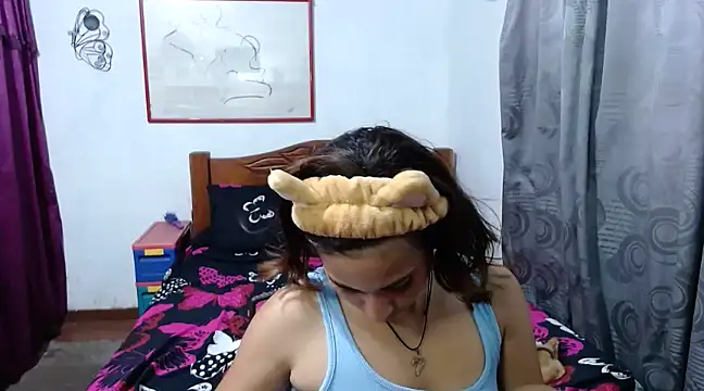 LadyMilk003 online show from 01-04-25, 03:49