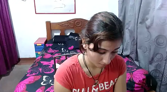 LadyMilk003 online show from 01-07-25, 04:59