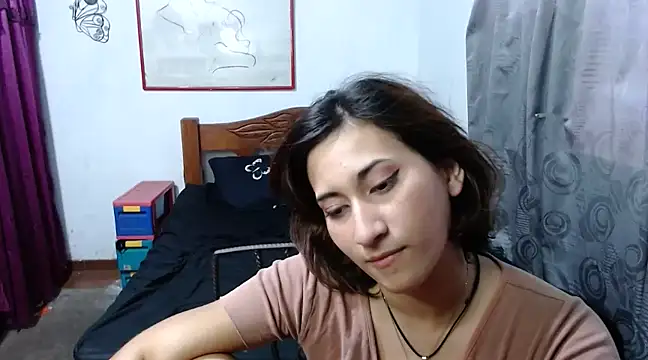 LadyMilk003 online show from 02-10-25, 06:35