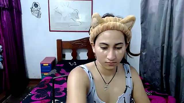 LadyMilk003 online show from 09-13-25, 03:01