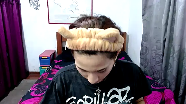 LadyMilk003 online show from 09-16-25, 03:24