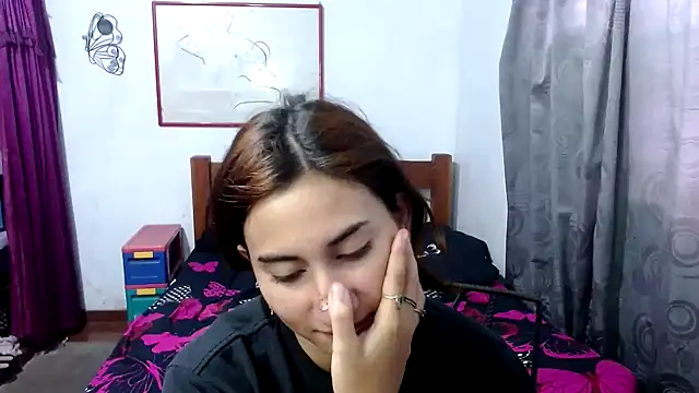 LadyMilk003 online show from 09-30-25, 03:39