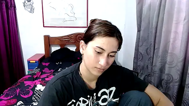 LadyMilk003 online show from 10-15-25, 04:51