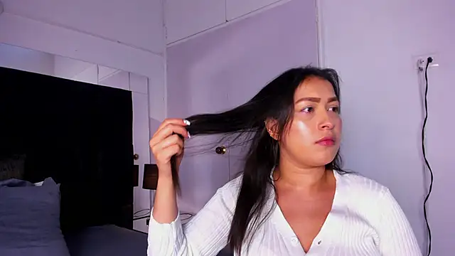 Snapshot of Miaa_Garcia chatting on 02-08-25, 08:42 Miaa Garcia online show from 02-08-25, 08:42