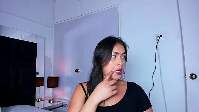 Snapshot of Miaa_Garcia chatting on 03-17-25, 09:02 Miaa Garcia online show from 03-17-25, 09:02