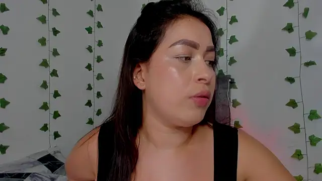 Miaa Garcia online show from 04-29-26, 10:05