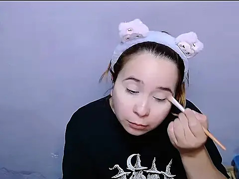 SubLayla01 online show from 11-13-25, 05:34