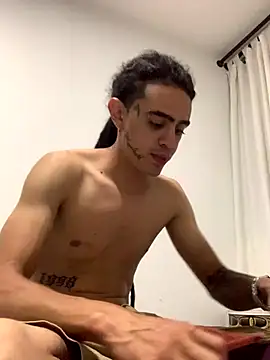 JovenDesobediente online show from 09-24-25, 06:28