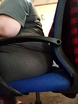 Snapshot of missthickness35_Pika chatting on 01-25-25, 03:20 missthickness35 Pika online show from 01-25-25, 03:20