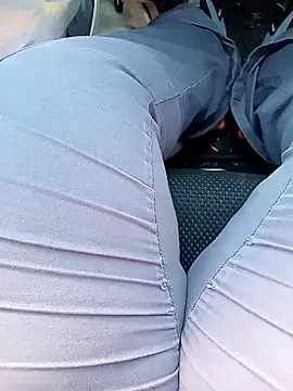 Snapshot of missthickness35_Pika chatting on 10-03-25, 02:36 missthickness35 Pika online show from 10-03-25, 02:36