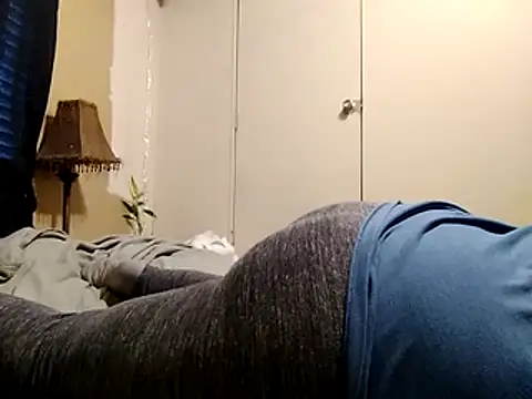 Snapshot of missthickness35_Pika chatting on 11-21-25, 10:19 missthickness35 Pika online show from 11-21-25, 10:19