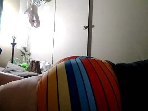 Snapshot of missthickness35_Pika chatting on 12-18-25, 09:32 missthickness35 Pika online show from 12-18-25, 09:32