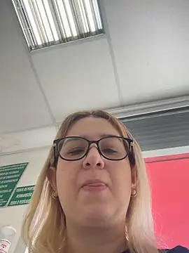 amooraaamoon online show from 01-27-25, 11:43