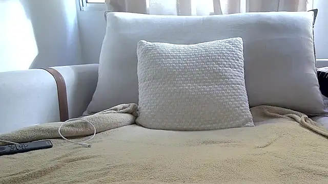 amooraaamoon online show from 09-27-25, 06:46