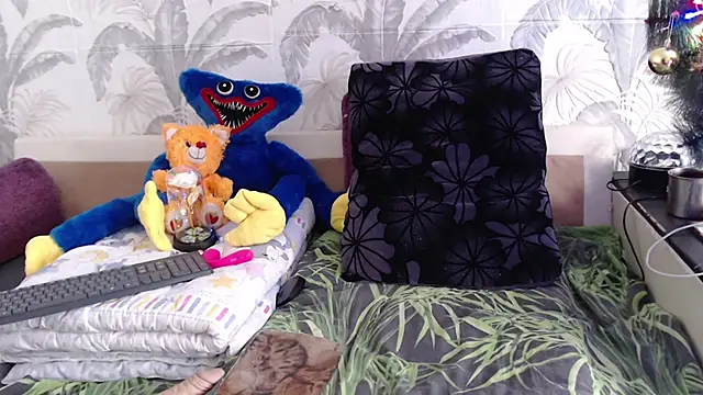 CamDiva113 online show from 02-08-25, 07:04