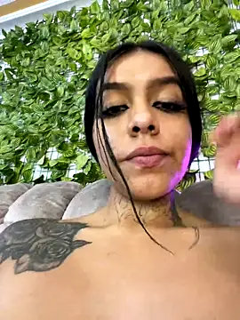 Snapshot of AbbyFtLuna chatting on 12-03-24, 02:25 AbbyFtLuna online show from 12-03-24, 02:25