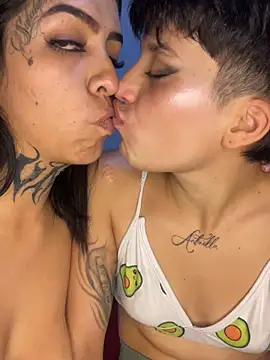 Snapshot of AbbyFtLuna chatting on 02-11-25, 11:01 AbbyFtLuna online show from 02-11-25, 11:01