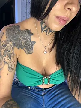 Snapshot of AbbyFtLuna chatting on 09-13-25, 11:04 AbbyFtLuna online show from 09-13-25, 11:04