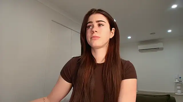 aus queen online show from 10-28-25, 12:14