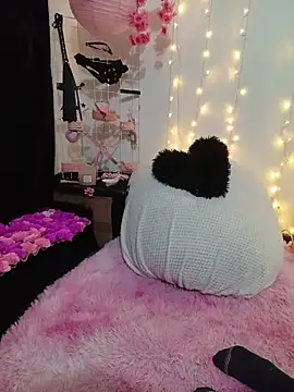 Snapshot of Hellen_dumont chatting on 11-05-25, 02:22 Hellen dumont online show from 11-05-25, 02:22