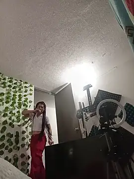 Snapshot of Hellen_dumont chatting on 11-13-25, 02:43 Hellen dumont online show from 11-13-25, 02:43