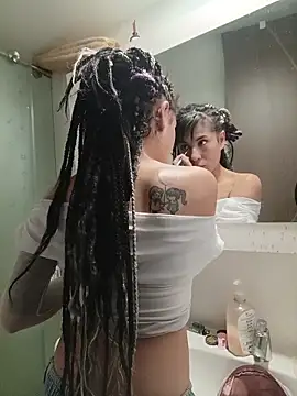 Snapshot of Hellen_dumont chatting on 11-30-25, 02:26 Hellen dumont online show from 11-30-25, 02:26