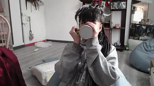 Snapshot of Hellen_dumont chatting on 12-02-25, 03:07 Hellen dumont online show from 12-02-25, 03:07