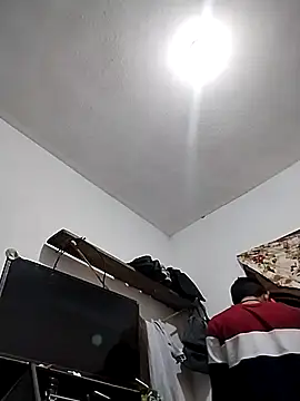 Flaquito pitudo online show from 12-21-24, 10:51