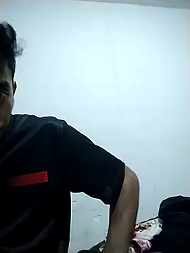 Flaquito pitudo online show from 12-28-24, 08:16