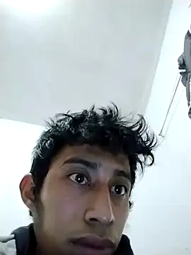 Flaquito pitudo online show from 02-22-25, 11:57