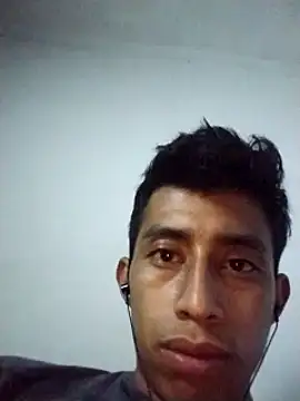 Flaquito pitudo online show from 03-05-25, 07:49