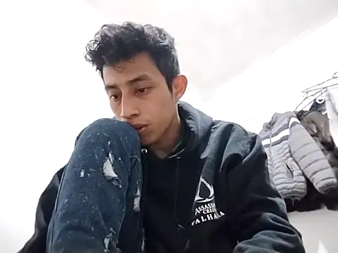 Flaquito pitudo online show from 03-21-25, 05:11