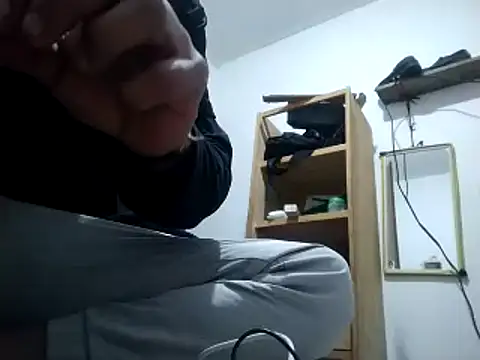 Flaquito pitudo online show from 03-21-25, 11:33