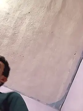 Flaquito pitudo online show from 11-17-25, 01:22