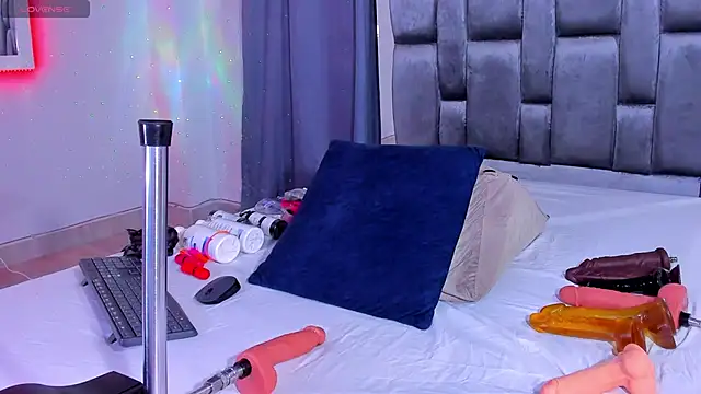 sarayhorny69 online show from 12-30-24, 03:58