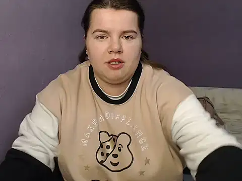 so shy online show from 09-30-25, 06:40