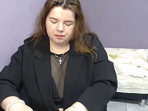 so shy online show from 10-20-25, 05:52